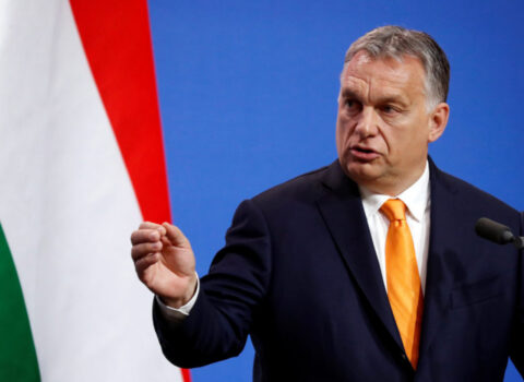 Orban: “Müharibəni bitirmək üçün Zelenski və Putin görüşməlidir”
