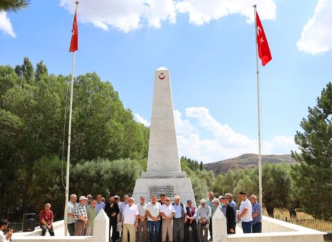 Erməni xəyanəti – 40 türk şəhidi yad edildi