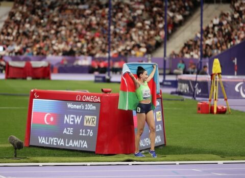 Paris-2024: Lamiyə Vəliyeva qızıl medal qazandı