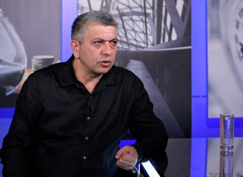 Akopyan: “Paşinyan və Ərdoğan saatlarını yoxladılar. Hər şey plan üzrə gedir”