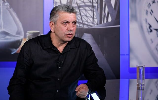 Akopyan: “Paşinyan və Ərdoğan saatlarını yoxladılar. Hər şey plan üzrə gedir”