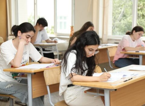 Həftəsonu 400 şagird əlavə imtahan verəcək