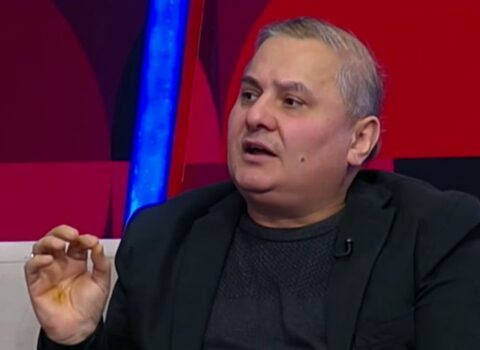 “Anam iynəsiz 8 uşaq doğub, hələ abort elətdirdiklərini demirəm…”