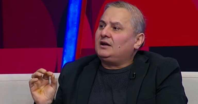 “Anam iynəsiz 8 uşaq doğub, hələ abort elətdirdiklərini demirəm…” “Anam iynəsiz 8 uşaq doğub, hələ abort elətdirdiklərini demirəm…”