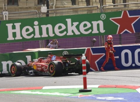 “Ferrari” pilotu Bakıda qəza törətməsinin səbəbini açıqladı