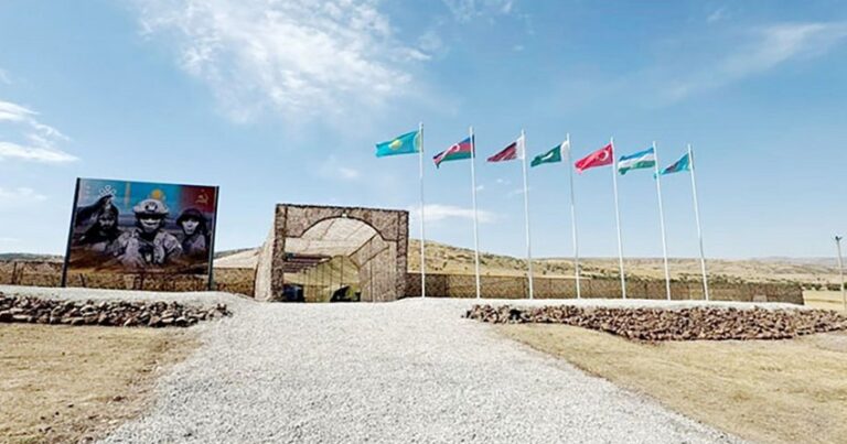 Azərbaycanın xüsusi təyinatlıları Qazaxıstanda təlimdə iştirak edir Azərbaycanın xüsusi təyinatlıları Qazaxıstanda təlimdə iştirak edir