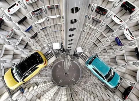 Volkswagen Almaniyadakı zavod və fabriklərini bağlayacaq