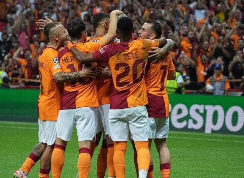 “Qalatasaray” məşhur futbolçu üçün hərəkətə keçdi