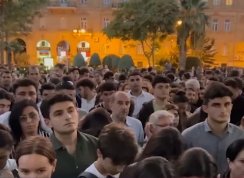 “İçərişəhər” stansiyasının önündə dəhşətli SIXLIQ