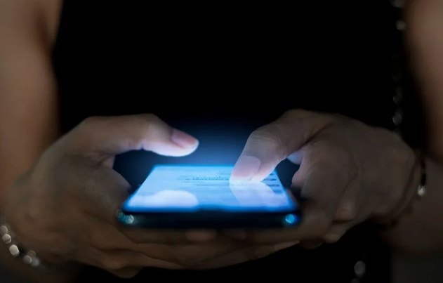 Mobil telefonlardan istifadə edənlərə XƏBƏRDARLIQ – Bu günlərdə… Mobil telefonlardan istifadə edənlərə XƏBƏRDARLIQ – Bu günlərdə…
