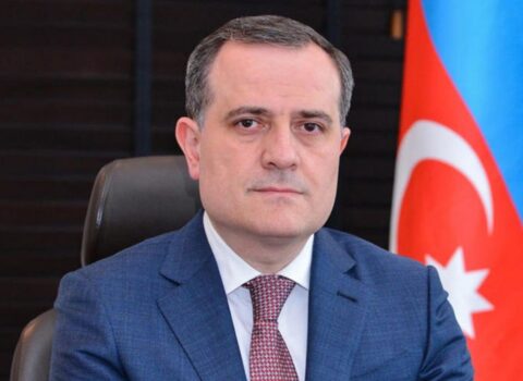 Ceyhun Bayramov Küveytə getdi