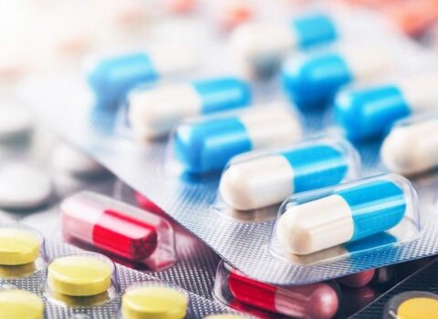 Ambulator müalicə dərmanlarının icbari tibbi sığorta təminatına alınması I oxunuşda təsdiqləndi