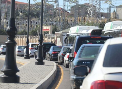 Yeni tikilən yollar niyə çökür? – RƏSMİLƏRDƏN maraqlı cavab
