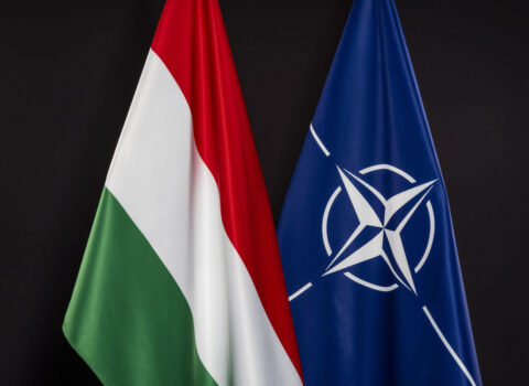 Macarıstan və NATO arasında münasibətlər gərginləşir