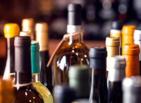 Azərbaycanda alkoqollu içkilərin pərakəndə satışının minimum qiyməti müəyyən olunacaq