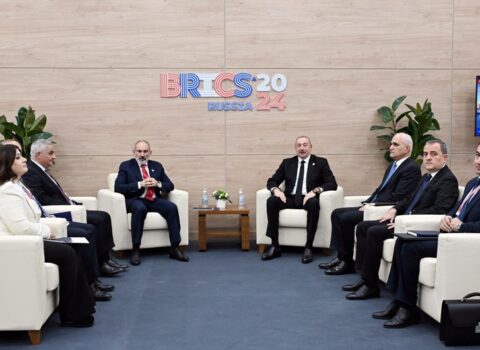 Azərbaycan və Ermənistan XİN başçılarına sülh sazişi işlərinin tez zamanda yekunlaşdırılması təlimatı verildi