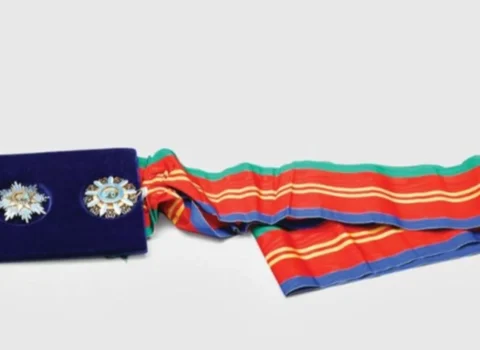 Marqaret Tetçerin Nazarbayevdən aldığı mükafat Londonda satılır