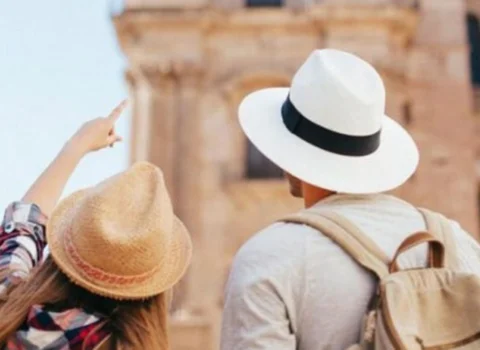 Ukraynalı turist Bakıda rus dilində söyüş söydü, həbs edildi