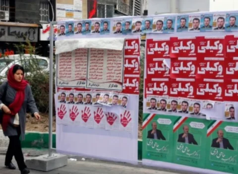 İran hökuməti 12 güneyli milli fəala 88 il həbs cəzası verdi