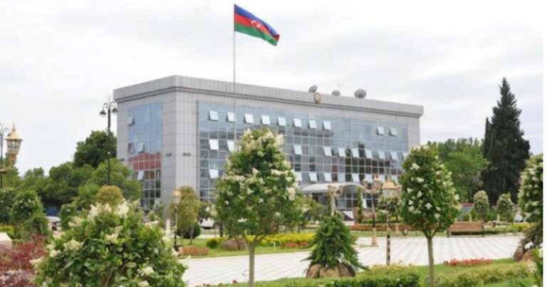 Mağazaya girdi, hamının borcunu ödədi, yoxa çıxdı — Lənkəranda şok olay Mağazaya girdi, hamının borcunu ödədi, yoxa çıxdı — Lənkəranda şok olay