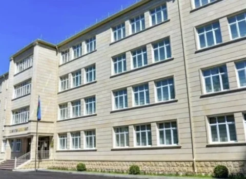 Bakıda məktəbdə PARTLAYIŞ – Yaralanan var
