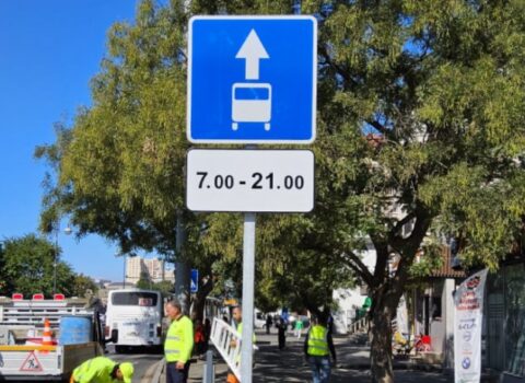 Bu yolda avtobus zolağına vaxt məhdudiyyəti qoyuldu