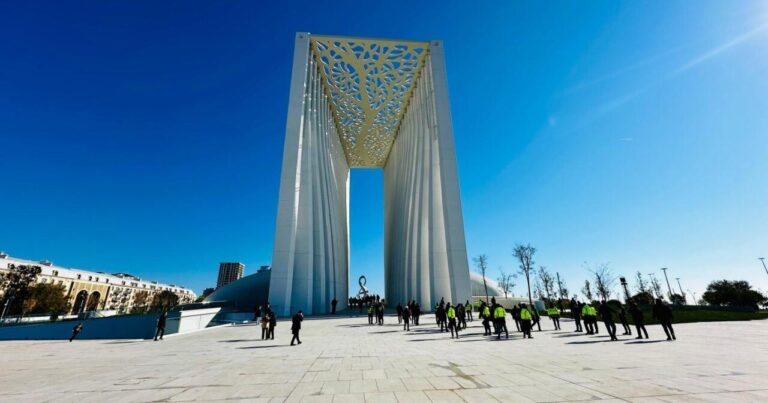 Bakıda açılan Zəfər Parkından görüntülər Bakıda açılan Zəfər Parkından görüntülər