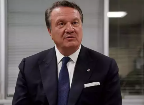 “Beşiktaş”ın prezidenti istefa verdi