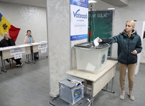 Moldovada prezident seçkilərinin ikinci turu keçirilir
