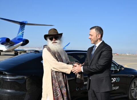 Sadhquru Azərbaycana gəldi