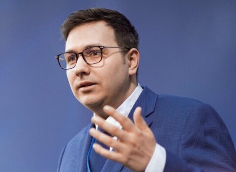 XİN rəhbəri Kiyevə səfər edib