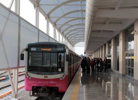 Sabahdan “Bakmil” metrostansiyasına qatarların hərəkət cədvəli dəyişdirilir