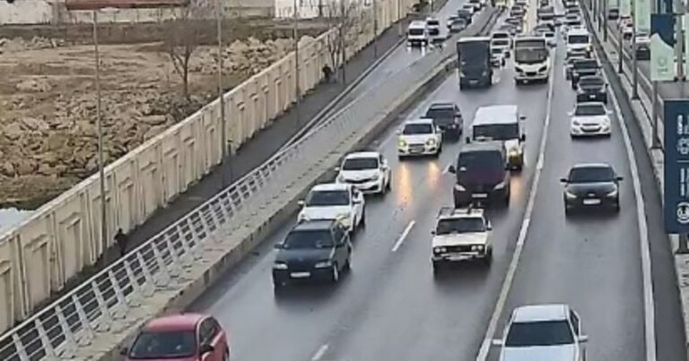 Bakıda tıxac olan yollar açıqlanıb – SİYAHI Bakıda tıxac olan yollar açıqlanıb – SİYAHI