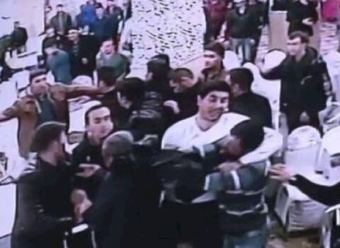 Toyda KÜTLƏVİ DAVA – 7 nəfər BIÇAQLANDI