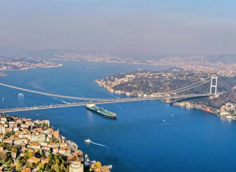 İstanbulda Bosfor boğazı bağlandı