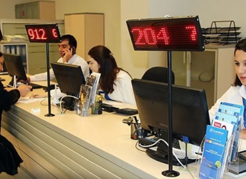 Bayram günlərində işləyən bankların SİYAHISI