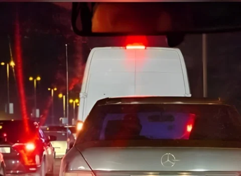 Bakıda saatlarla davam edən uzun tıxac YARANDI