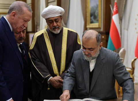 Ərdoğandan Oman sultanına maraqlı hədiyyə – FOTOLAR