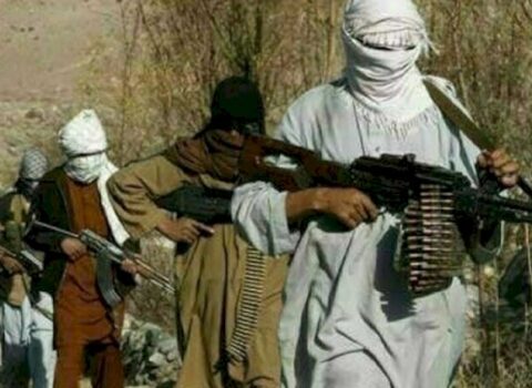 Pakistanda ard-arda terror aktlarını kimlər törədir?