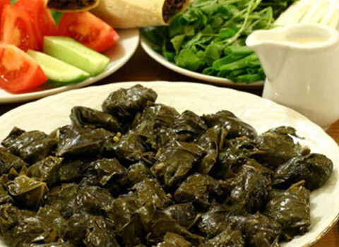 Yarpaq dolmasını qatıqla yeyənlərə xəbərdarlıq