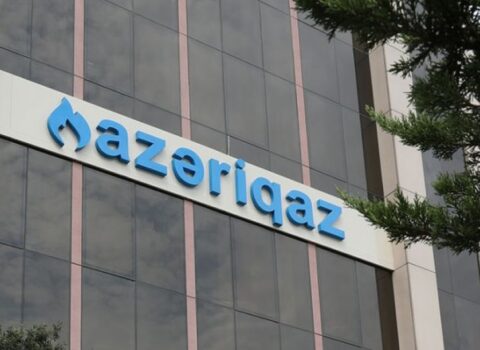 “Azəriqaz”a işə düzəltmək adı ilə dələduzluq edən şəxs cinayət məsuliyyətindən azad edildi
