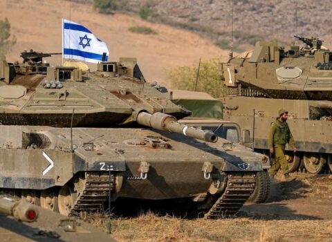 KİV: İsrail tankları Dəməşqə yaxınlaşdı