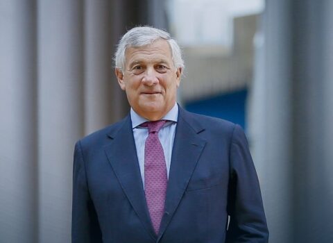 Antonio Tajani: “Silahlı şəxslər ölkənin Dəməşqdəki səfirliyinə gəlib”