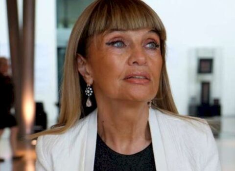 “Şərəf” ordeni verilən Röya Tağıyeva KİMDİR