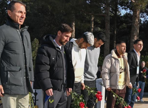 Messi Heydər Əliyevin məzarını ziyarət etdi