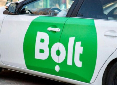 Bakıda “Bolt”un sürücüsü adam vurdu