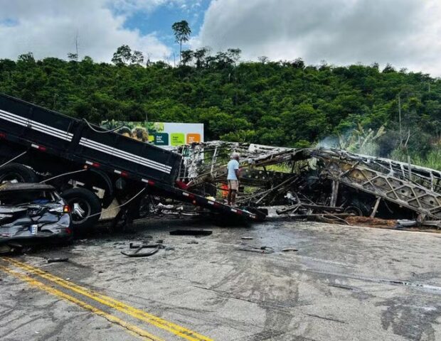 Braziliyada ağır yol qəzası oldu, 22 ölü