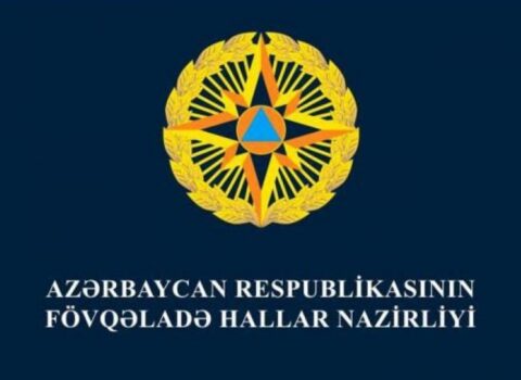 Sahil qəsəbəsində yarımtikilidə uçqun baş verdi, ölən var