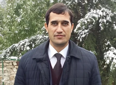 Azərbaycanda nazirlik əməkdaşı İNTİHAR ETDİ