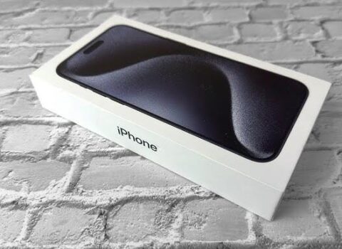 “İphone 15” aldı, görün qutudan nə çıxdı – FOTO